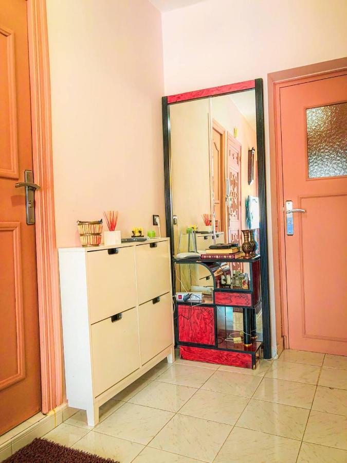 Casa Sam Apartment เชฟชาอูน ภายนอก รูปภาพ